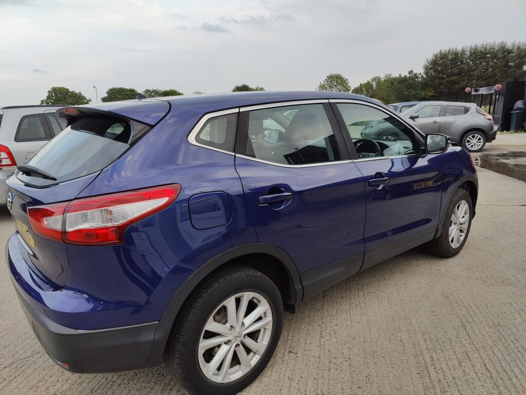 2014 Nissan Qashqai 1.2 DIG-T Acenta 2WD Euro 5 (s/s) 5dr