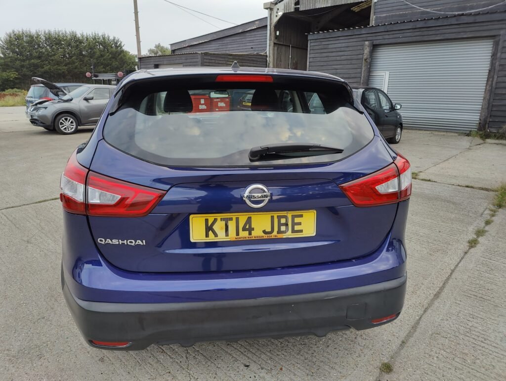 2014 Nissan Qashqai 1.2 DIG-T Acenta 2WD Euro 5 (s/s) 5dr
