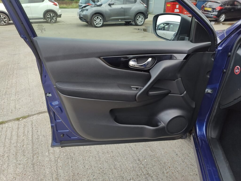 2014 Nissan Qashqai 1.2 DIG-T Acenta 2WD Euro 5 (s/s) 5dr