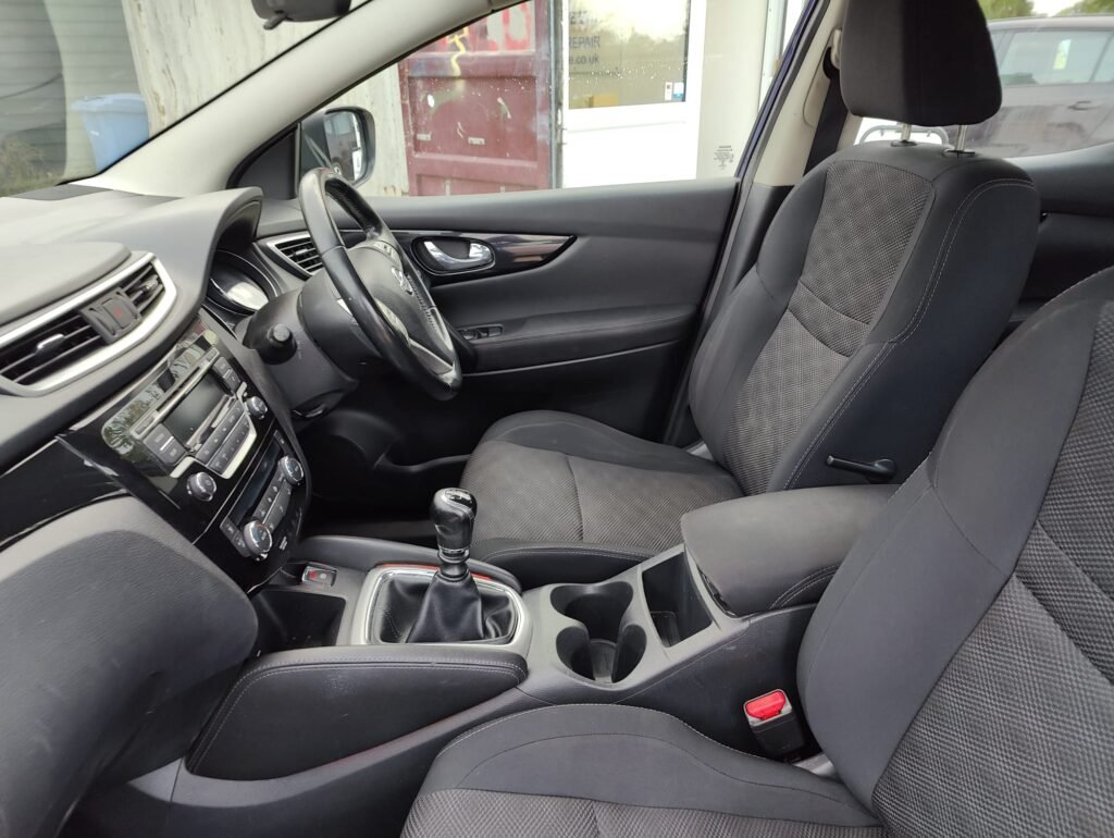 2014 Nissan Qashqai 1.2 DIG-T Acenta 2WD Euro 5 (s/s) 5dr