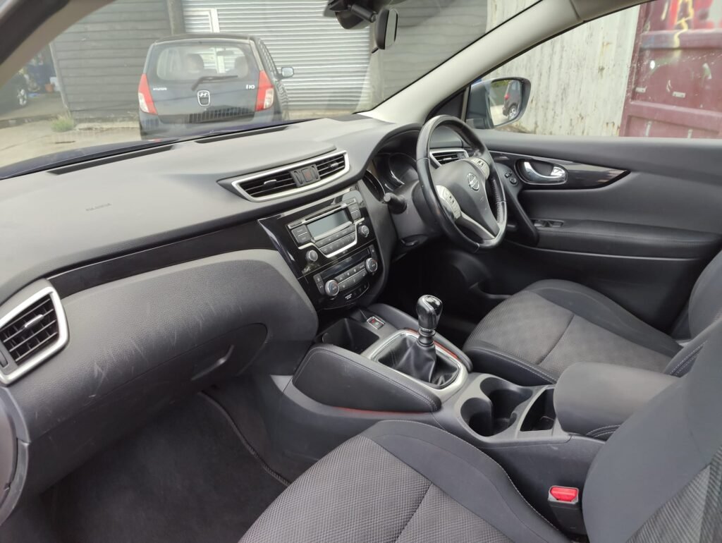 2014 Nissan Qashqai 1.2 DIG-T Acenta 2WD Euro 5 (s/s) 5dr