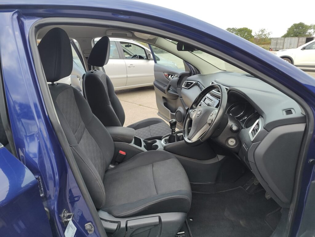 2014 Nissan Qashqai 1.2 DIG-T Acenta 2WD Euro 5 (s/s) 5dr