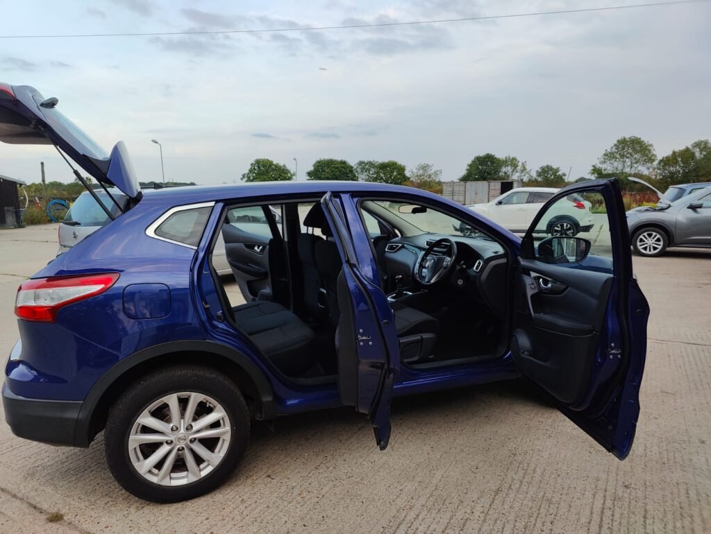 2014 Nissan Qashqai 1.2 DIG-T Acenta 2WD Euro 5 (s/s) 5dr