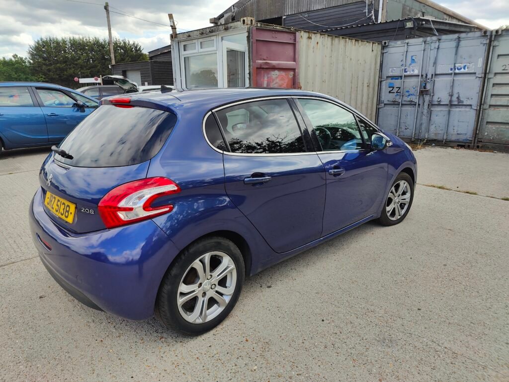 2015 PEUGEOT 208 1.2 VTI ALLURE