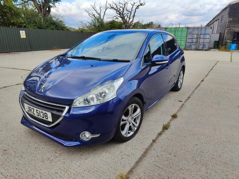 2015 PEUGEOT 208 1.2 VTI ALLURE✅
