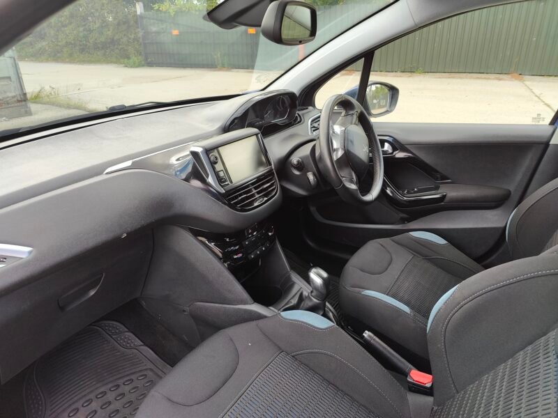 2015 PEUGEOT 208 1.2 VTI ALLURE✅