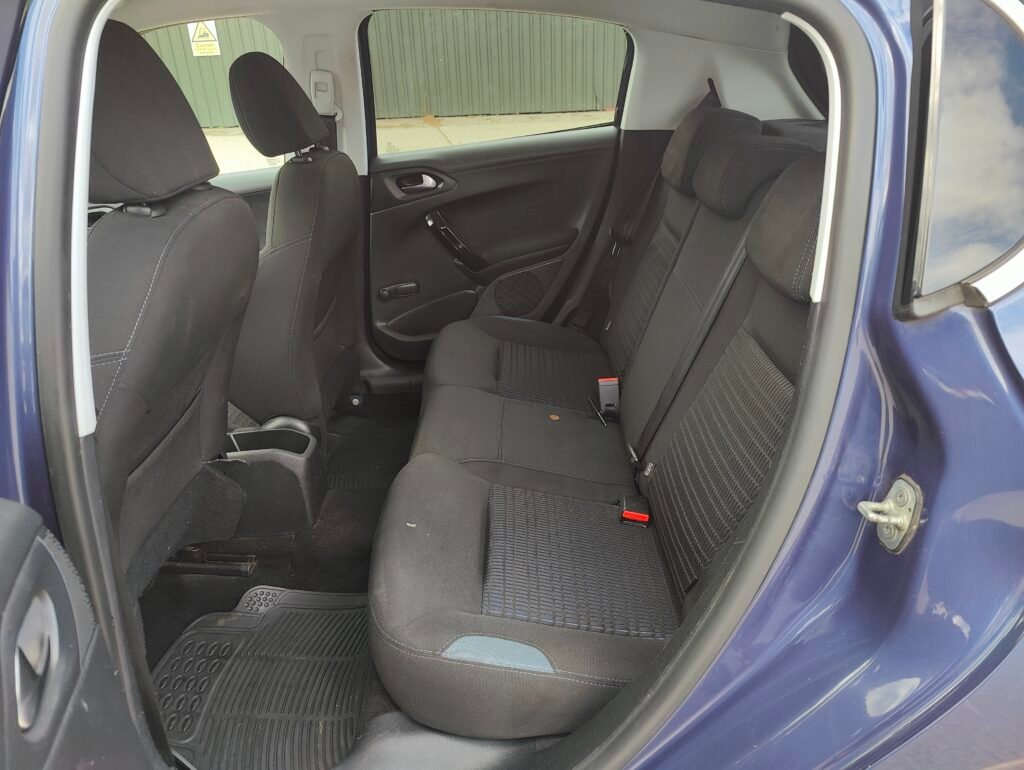 2015 PEUGEOT 208 1.2 VTI ALLURE