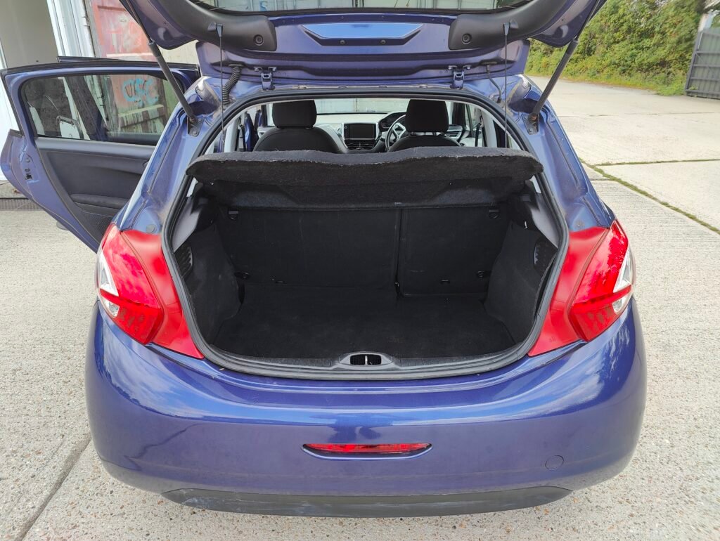 2015 PEUGEOT 208 1.2 VTI ALLURE