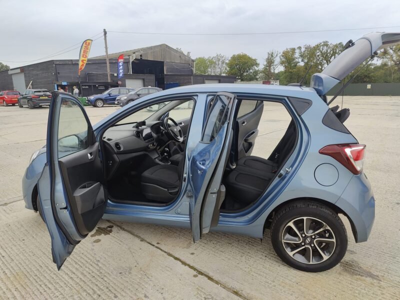 2017 Hyundai i10 1.0 Premium Euro 6 5dr
