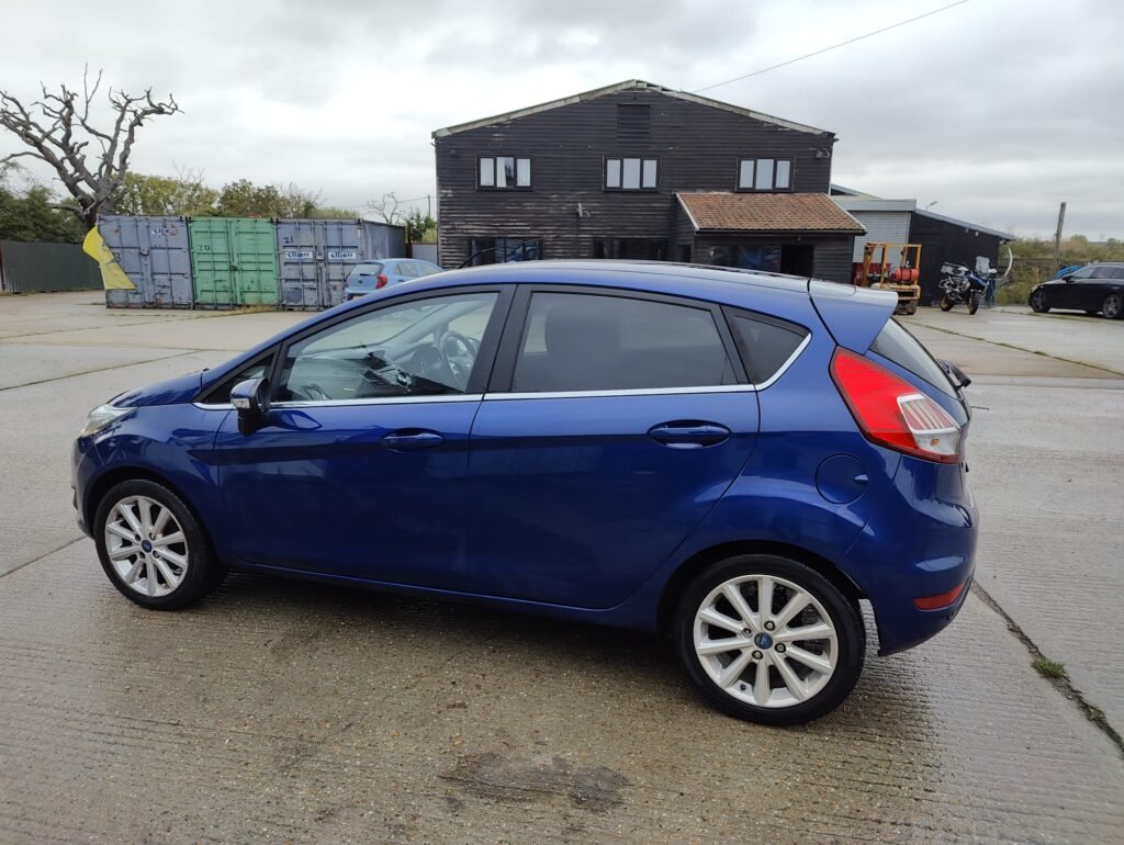 2015 FORD FIESTA 1.0 EcoBoost Titanium 5dr