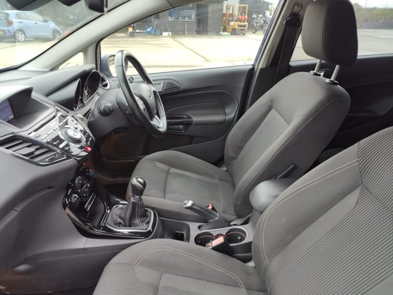 2015 FORD FIESTA 1.0 EcoBoost Titanium 5dr