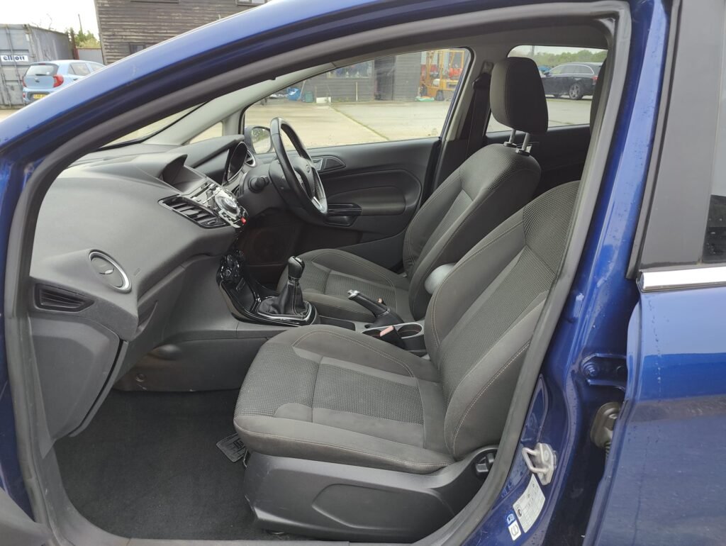 2015 FORD FIESTA 1.0 EcoBoost Titanium 5dr