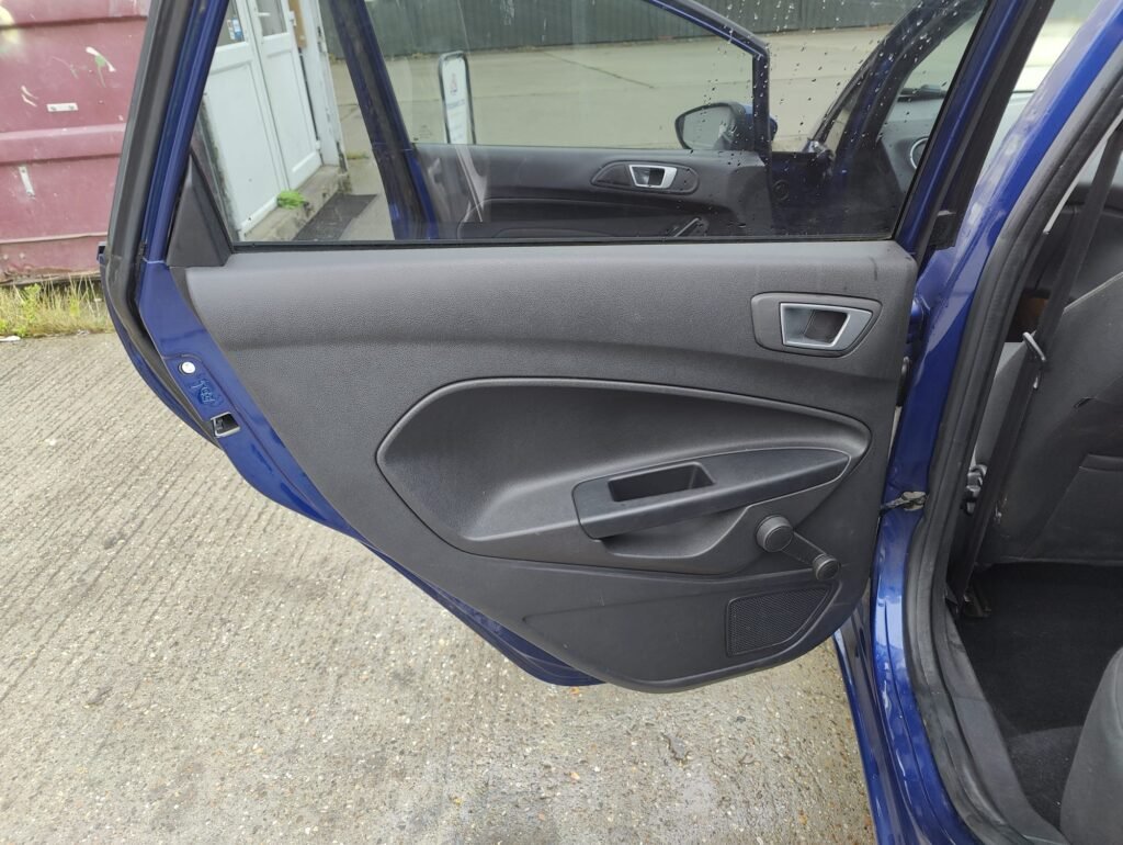 2015 FORD FIESTA 1.0 EcoBoost Titanium 5dr