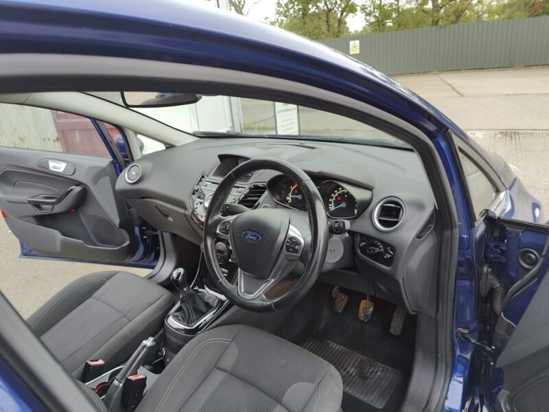 2015 FORD FIESTA 1.0 EcoBoost Titanium 5dr