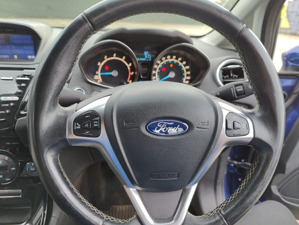 2015 FORD FIESTA 1.0 EcoBoost Titanium 5dr