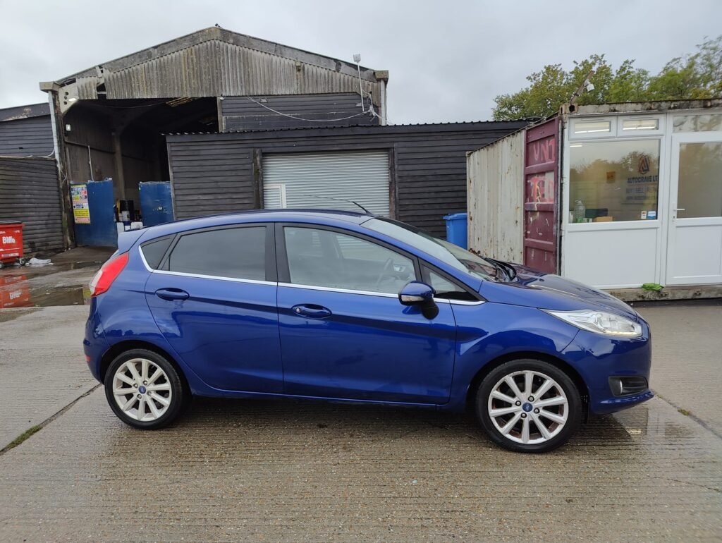 2015 FORD FIESTA 1.0 EcoBoost Titanium 5dr