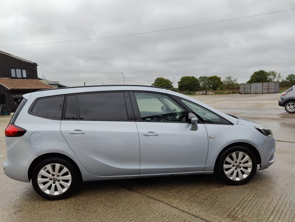 2017 VAUXHALL ZAFIRA TOURER 1.4T Design 5dr