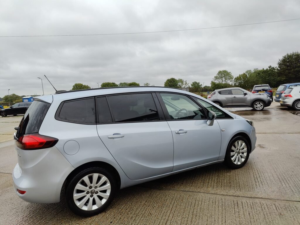 2017 VAUXHALL ZAFIRA TOURER 1.4T Design 5dr