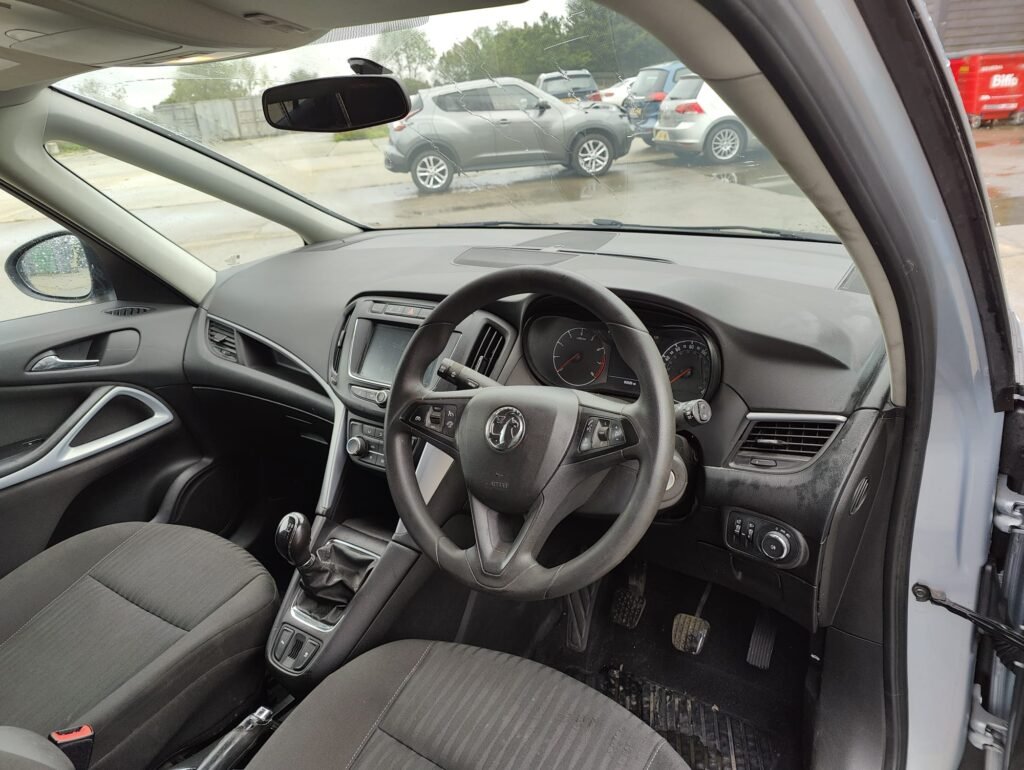 2017 VAUXHALL ZAFIRA TOURER 1.4T Design 5dr