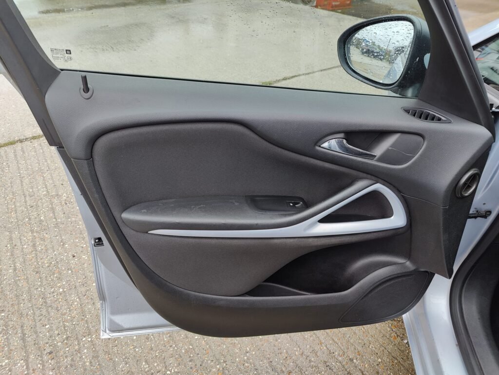 2017 VAUXHALL ZAFIRA TOURER 1.4T Design 5dr