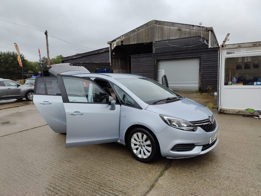 2017 VAUXHALL ZAFIRA TOURER 1.4T Design 5dr