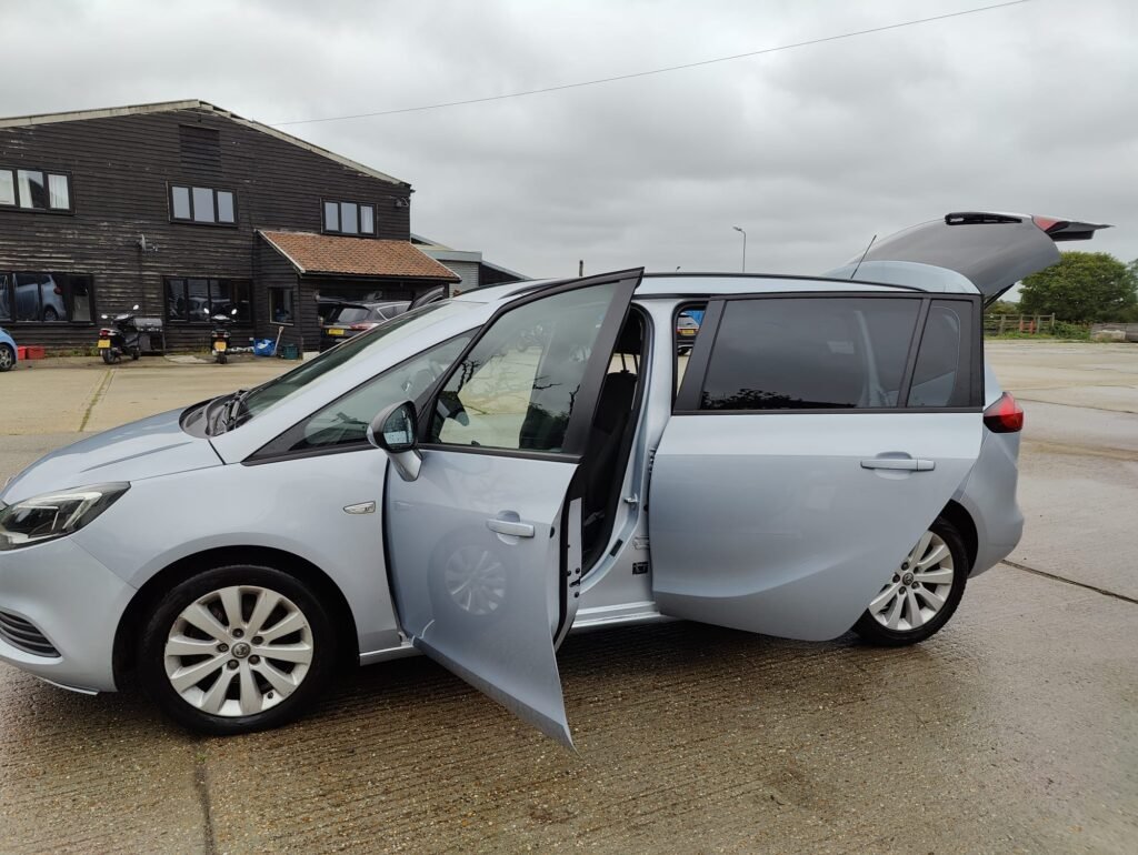 2017 VAUXHALL ZAFIRA TOURER 1.4T Design 5dr