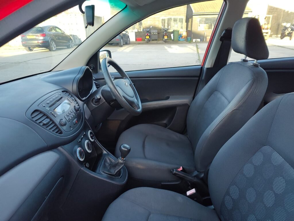 2011 HYUNDAI I10 1.2 Classic 5dr