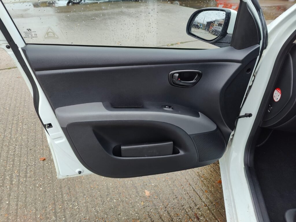 2012 HYUNDAI I10 1.2 Active 5dr