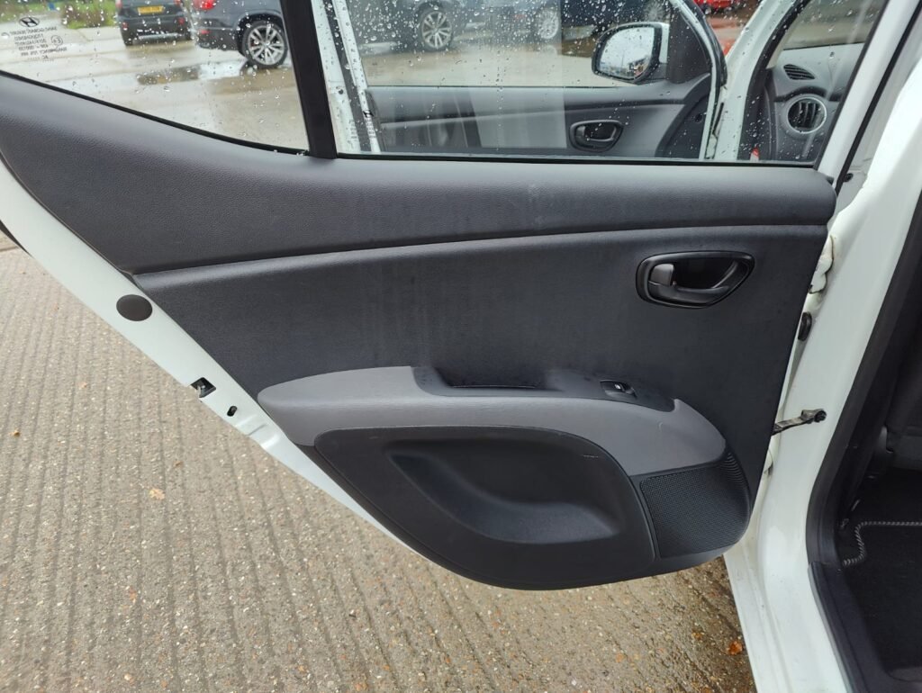 2012 HYUNDAI I10 1.2 Active 5dr