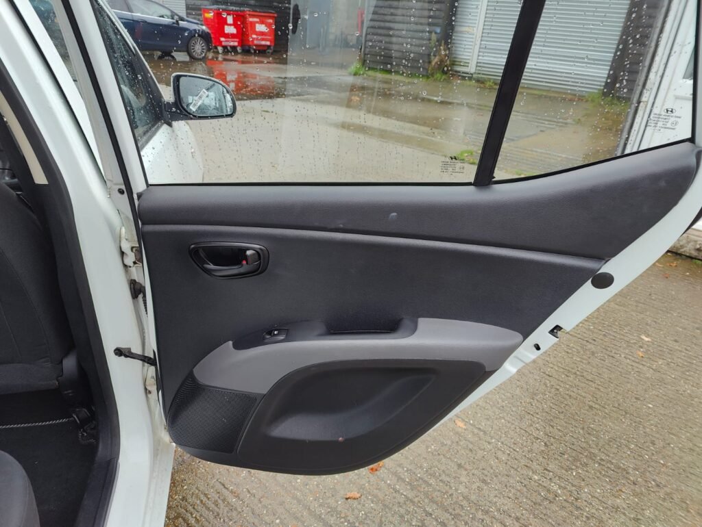 2012 HYUNDAI I10 1.2 Active 5dr