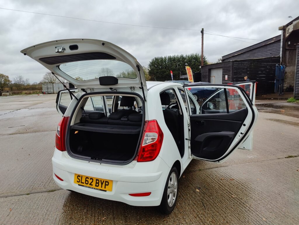 2012 HYUNDAI I10 1.2 Active 5dr