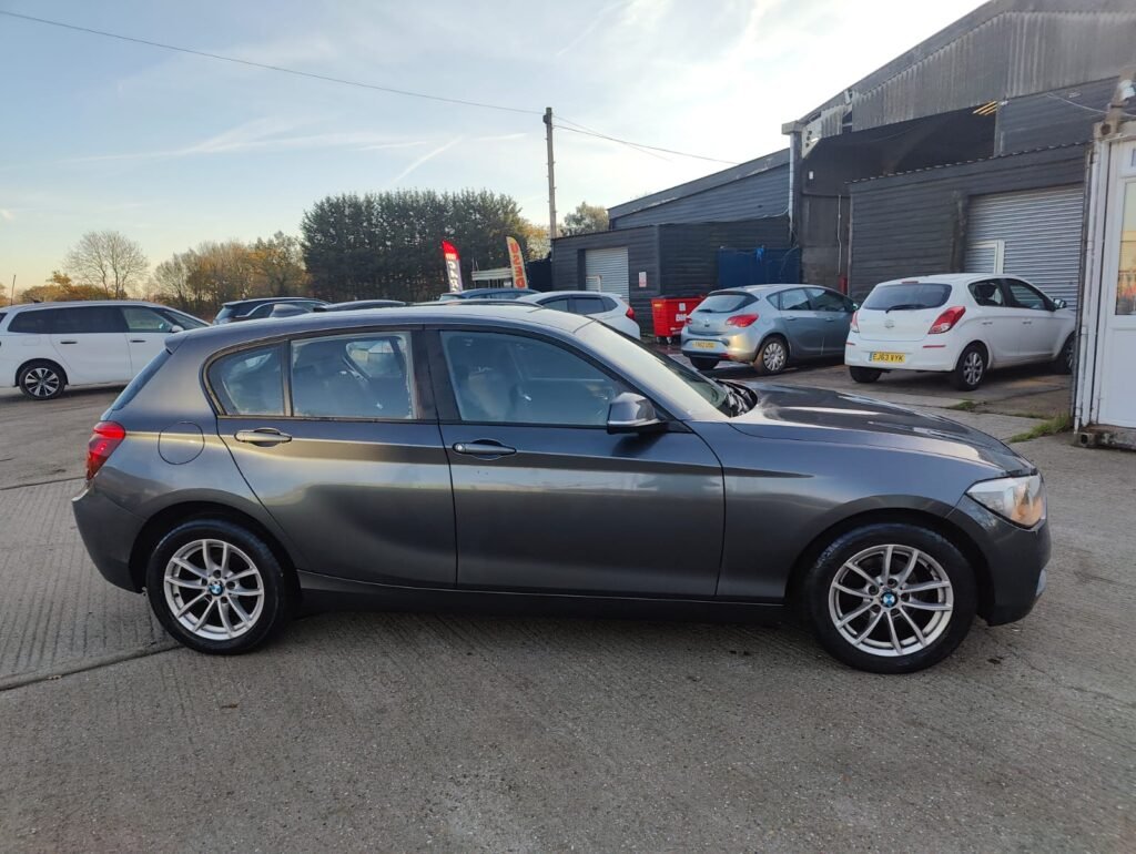 2013 BMW 1 SERIES 116i SE 5dr