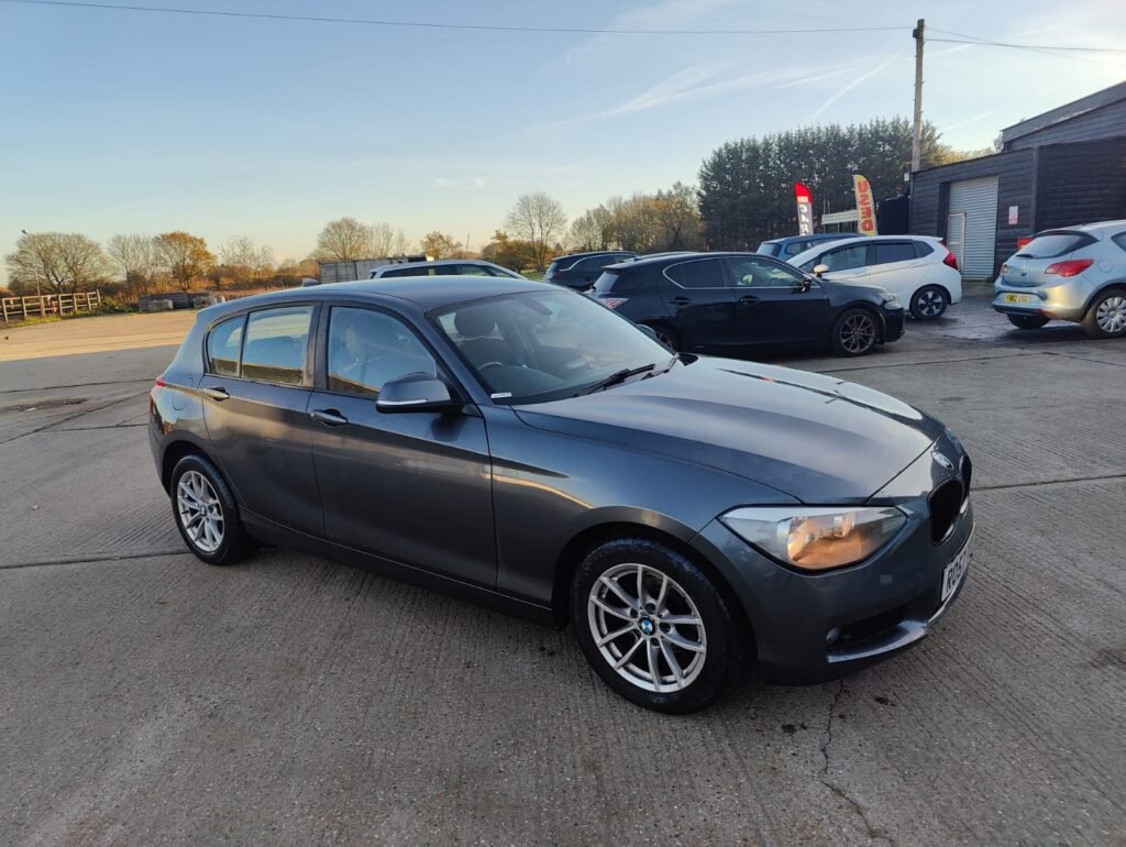 2013 BMW 1 SERIES 116i SE 5dr