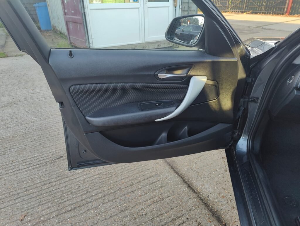 2013 BMW 1 SERIES 116i SE 5dr