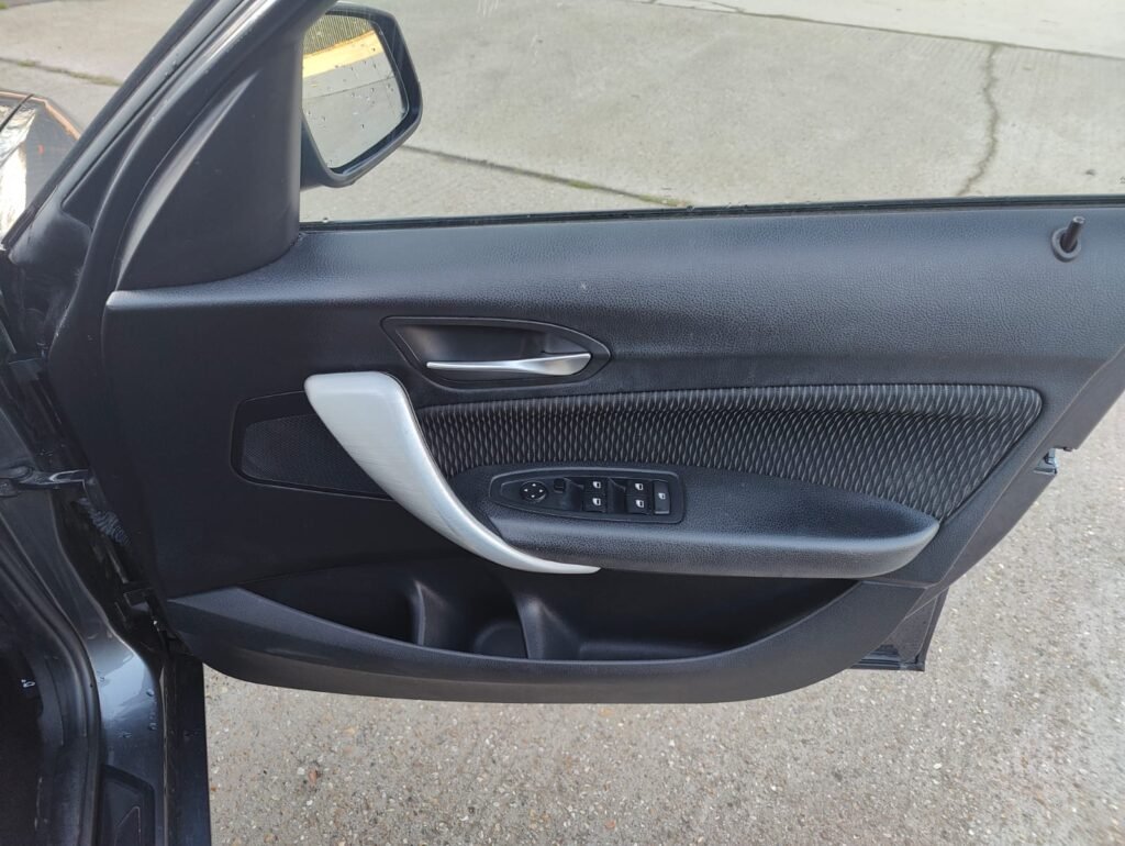 2013 BMW 1 SERIES 116i SE 5dr