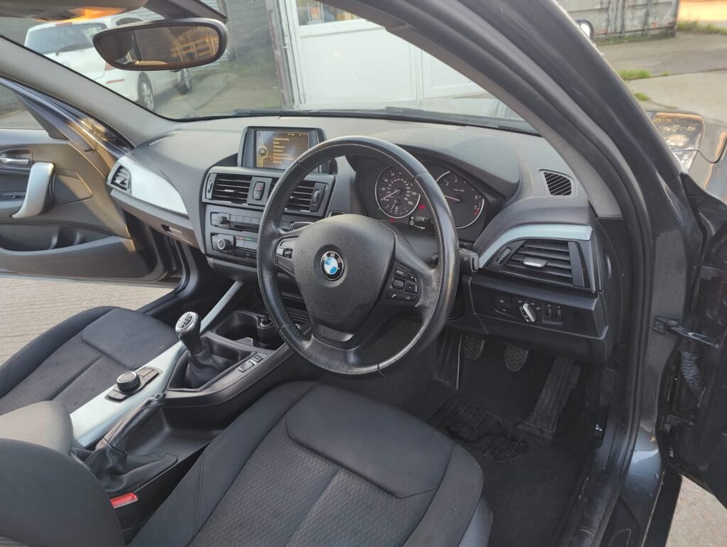 2013 BMW 1 SERIES 116i SE 5dr