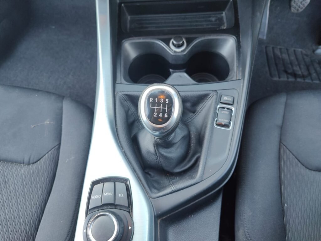 2013 BMW 1 SERIES 116i SE 5dr