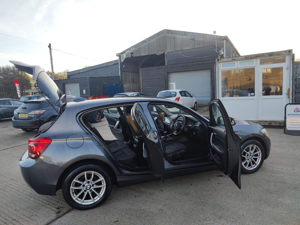 2013 BMW 1 SERIES 116i SE 5dr