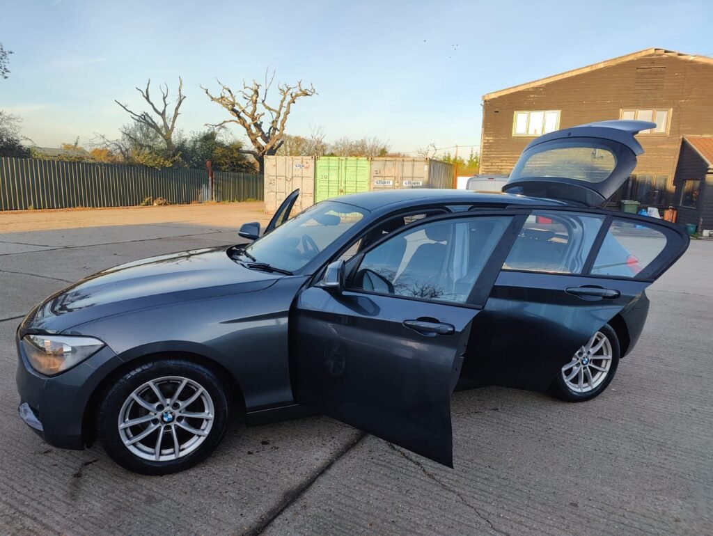 2013 BMW 1 SERIES 116i SE 5dr