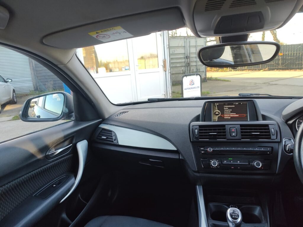 2013 BMW 1 SERIES 116i SE 5dr