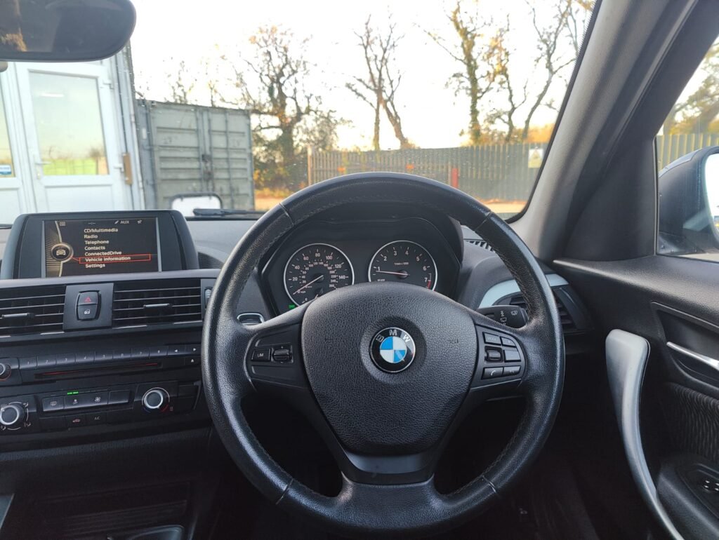 2013 BMW 1 SERIES 116i SE 5dr