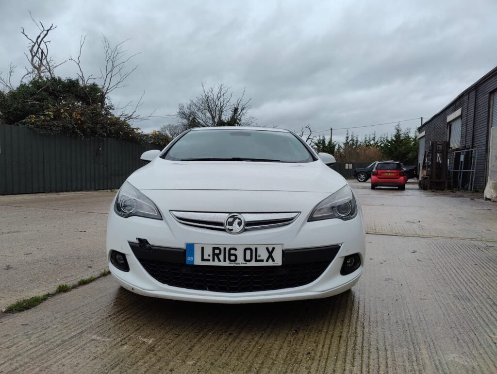 2016 VAUXHALL GTC 1.4T 16V 140 SRi 3dr
