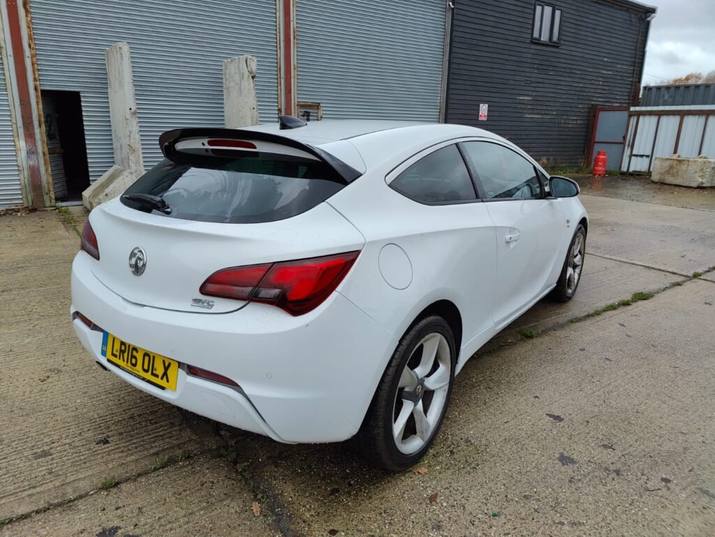 2016 VAUXHALL GTC 1.4T 16V 140 SRi 3dr