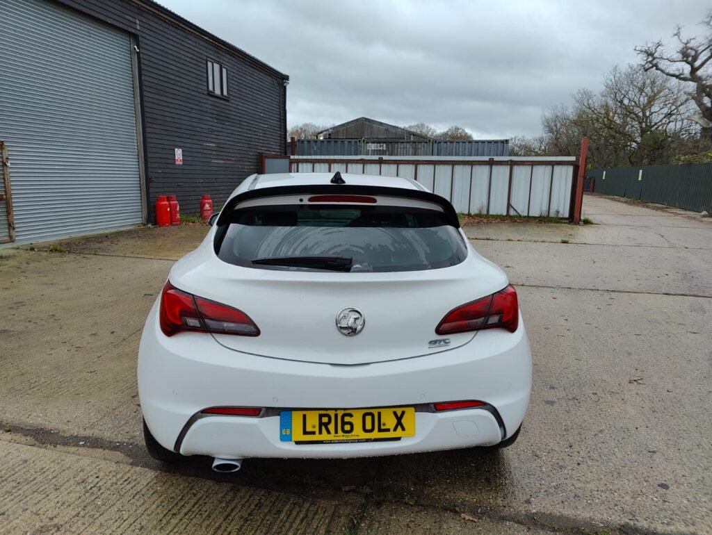 2016 VAUXHALL GTC 1.4T 16V 140 SRi 3dr