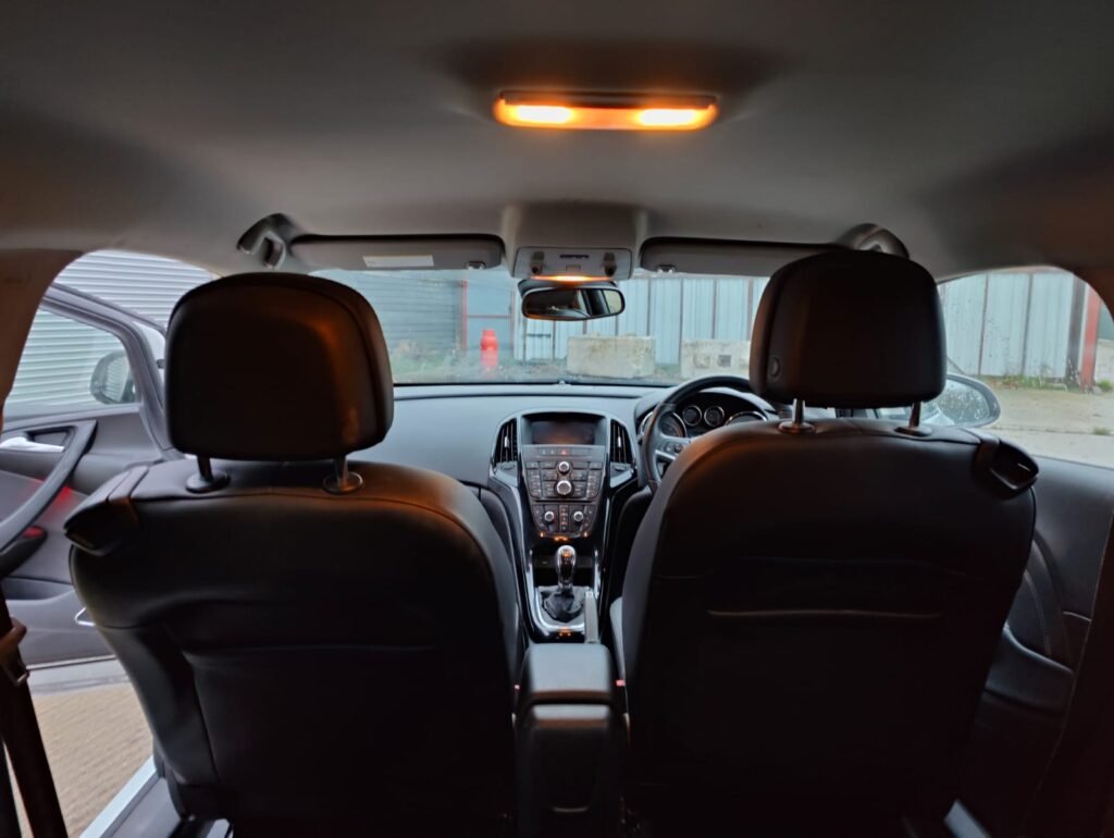 2016 VAUXHALL GTC 1.4T 16V 140 SRi 3dr