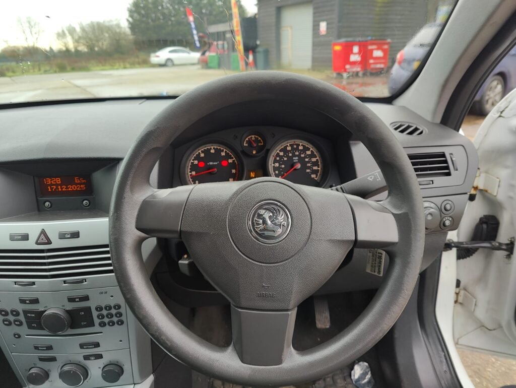 2009 VAUXHALL ASTRA 1.6i 16V Life [115] 5dr Easytronic