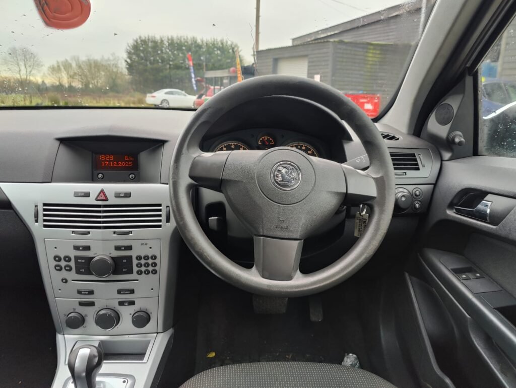 2009 VAUXHALL ASTRA 1.6i 16V Life [115] 5dr Easytronic