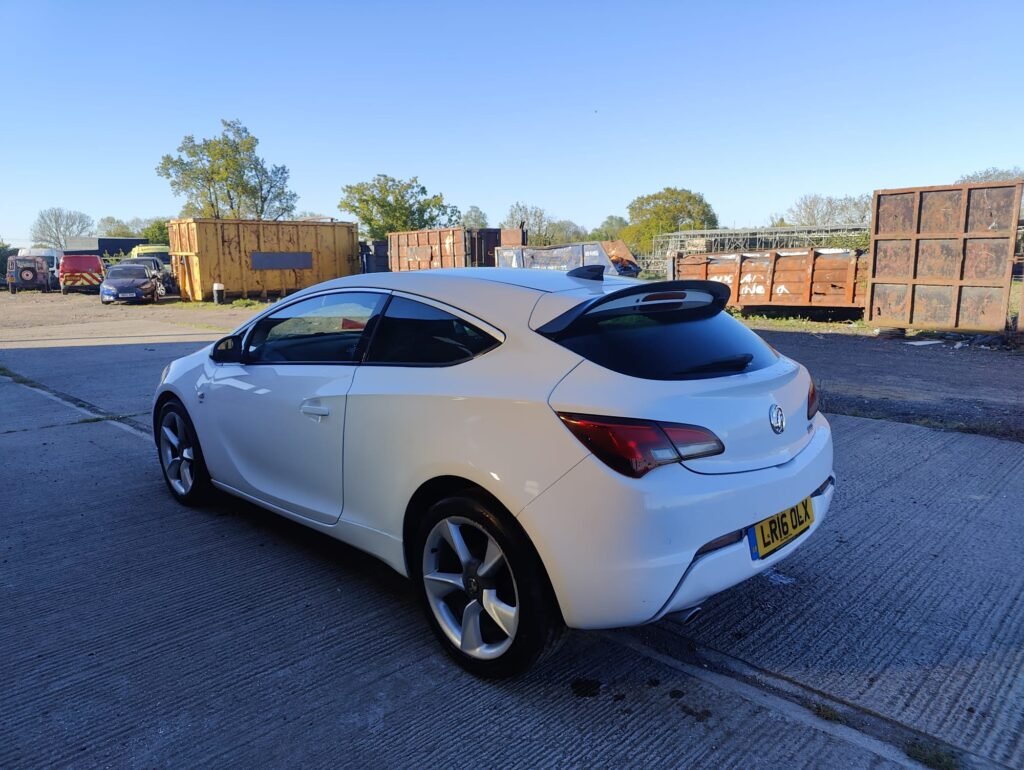 2016 VAUXHALL GTC 1.4T 16V 140 SRi 3dr