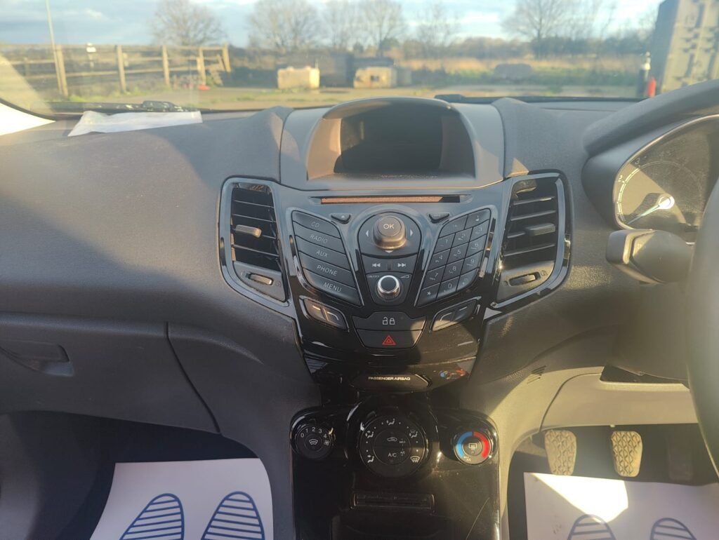 2015 FORD FIESTA 1.25 82 Zetec 5dr
