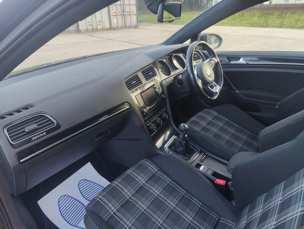 2014 VOLKSWAGEN GOLF 2.0 TDI GTD 5dr